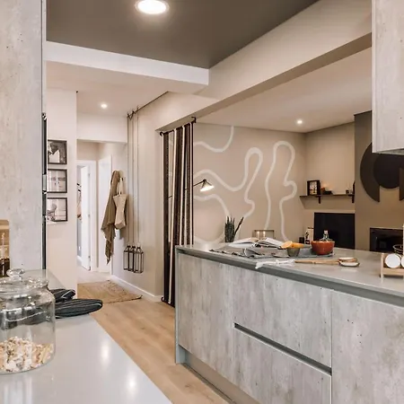 Nejam - 2 Bedrooms And Terrace In Lapa شقة